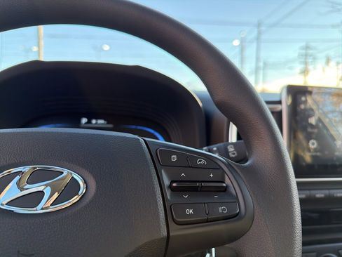 New 2026 Hyundai Venue SE image 29