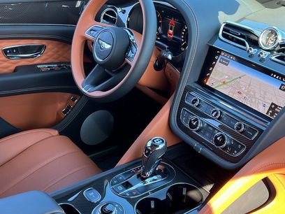 Used 2025 Bentley Bentayga