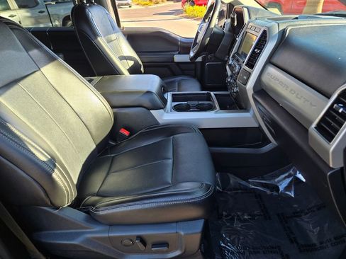 Used 2021 Ford F350 Lariat image 15