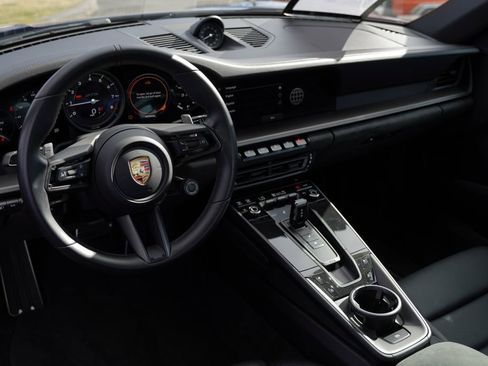 Used 2024 Porsche 911 Carrera GTS image 4