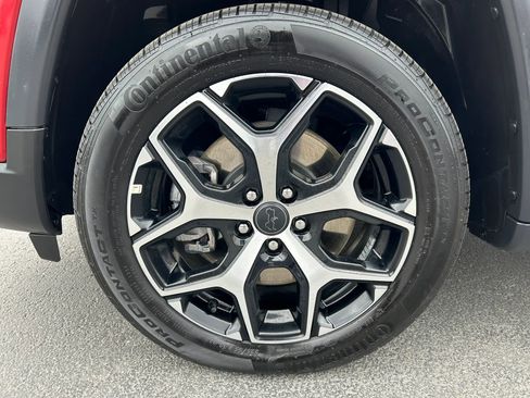 Used 2025 Jeep Compass Limited image 8