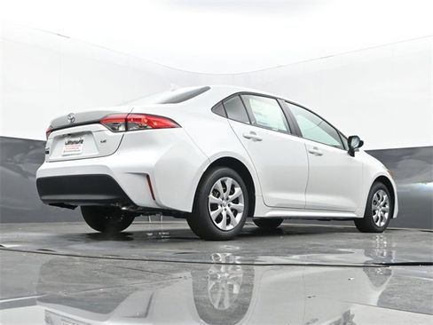 New 2026 Toyota Corolla LE image 25
