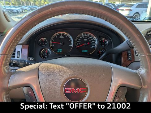 Used 2014 GMC Yukon SLT image 28