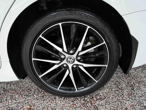 Used 2024 Toyota Camry SE w/ Convenience Package image 28