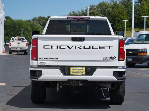 Certified 2024 Chevrolet Silverado 3500 High Country w/ LPO, Dark Essentials Package AWD/4WD image 4