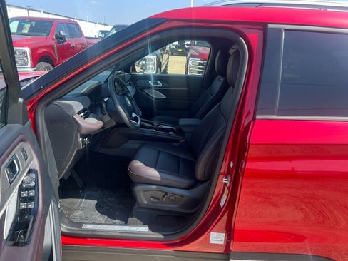 New 2026 Ford Explorer Platinum RWD image 17