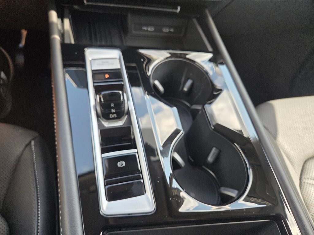 Used 2026 Volkswagen Atlas SE FWD image 18