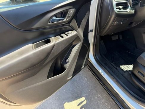 Used 2022 Chevrolet Equinox LT image 15