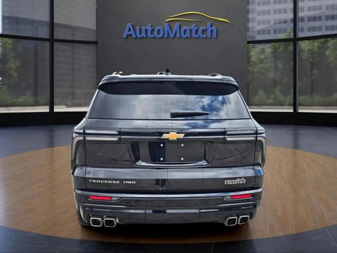 Used 2025 Chevrolet Traverse High Country w/ LPO, Floor Liner Package AWD/4WD image 9