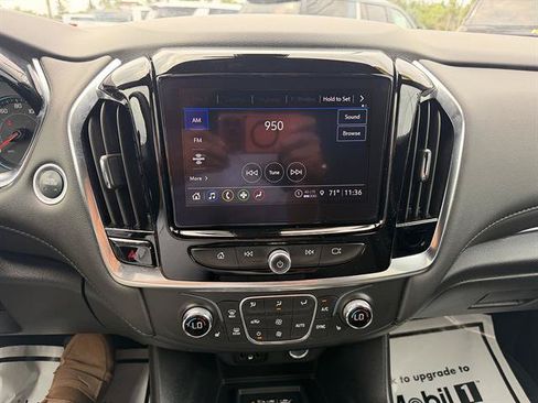 Used 2023 Chevrolet Traverse LT AWD/4WD image 39