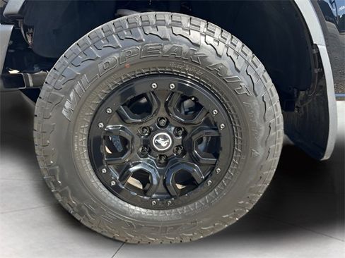 Used 2022 Ford Bronco 4-Door image 12