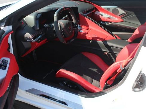 Used 2025 Chevrolet Corvette Z06 w/ Z07 Performance Package image 8