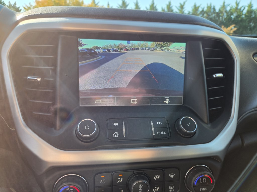 Used 2021 GMC Acadia SLT w/ Preferred Package AWD/4WD image 18
