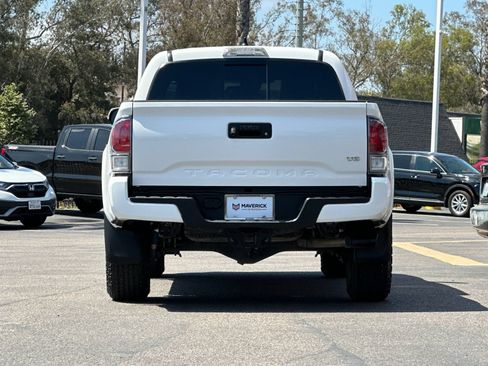Used 2023 Toyota Tacoma TRD Sport AWD/4WD image 4