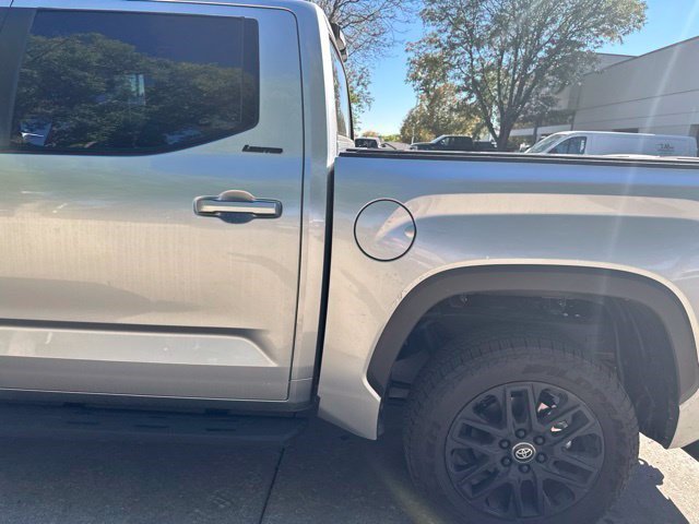 Used 2026 Toyota Tundra Limited AWD/4WD image 16