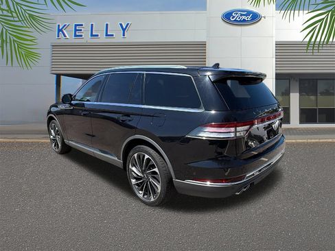 Used 2020 Lincoln Aviator Reserve w/ Equipment Group 201A AWD/4WD image 3