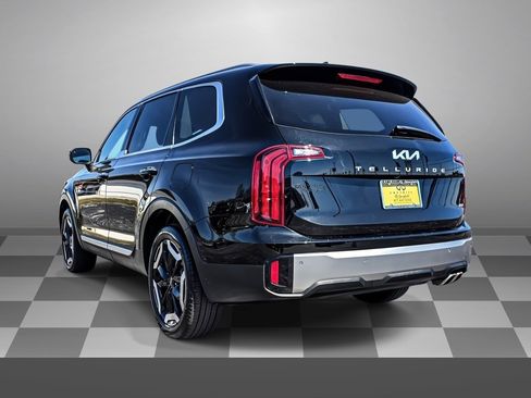 Used 2025 Kia Telluride S image 4