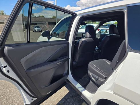 New 2026 Lexus TX 350 FWD image 17