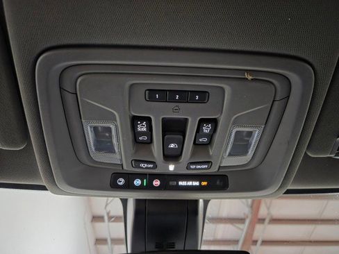 Used 2022 GMC Sierra 2500 Denali image 69