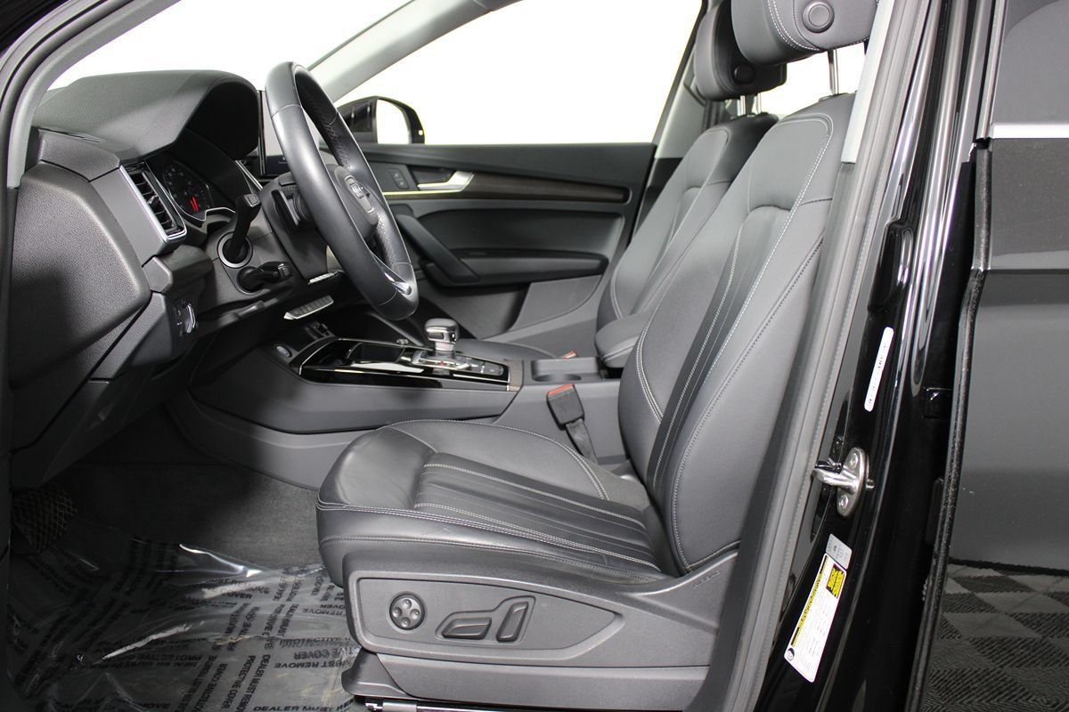 Used 2023 Audi Q5 2.0T Premium w/ Convenience Package AWD/4WD image 11