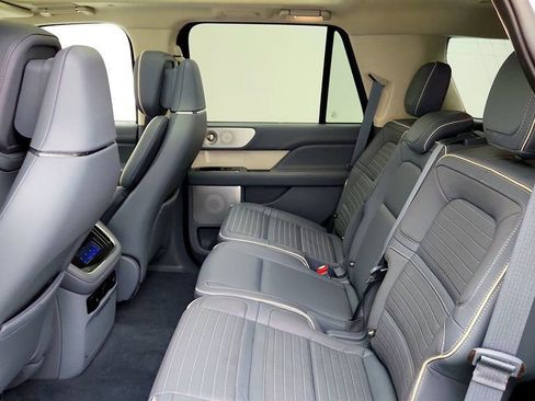 Used 2024 Lincoln Navigator Black Label AWD/4WD image 20