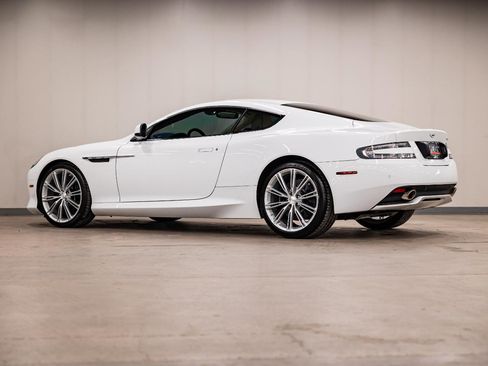 Used 2012 Aston Martin Virage Coupe image 25