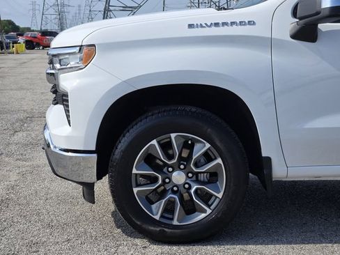 Used 2023 Chevrolet Silverado 1500 LT AWD/4WD image 8