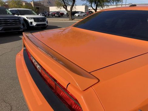 Used 2014 Dodge Challenger R/T image 6