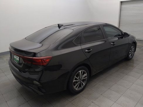 Used 2023 Kia Forte LXS FWD image 9