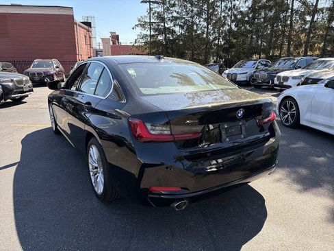 Certified 2024 BMW 330i xDrive Sedan w/ Convenience Package AWD/4WD image 5