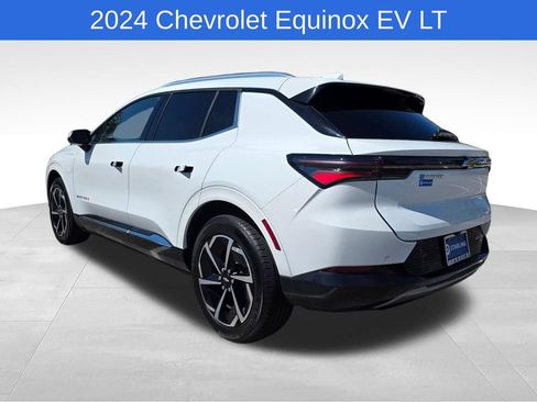 Certified 2024 Chevrolet Equinox EV LT FWD image 6