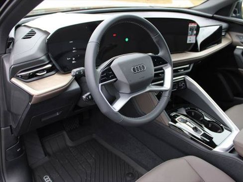 Certified 2025 Audi Q5 Premium w/ Convenience Package AWD/4WD image 47