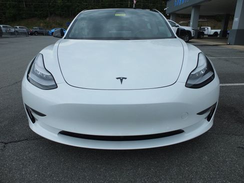 Used 2020 Tesla Model 3 Long Range AWD/4WD image 8