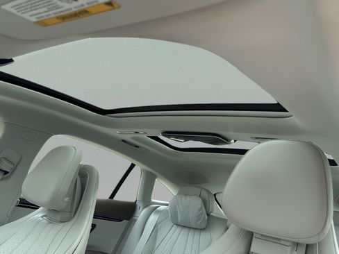 Certified 2023 Mercedes-Benz EQS 580 4MATIC Sedan image 22