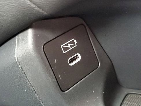 New 2026 Honda HR-V LX image 32
