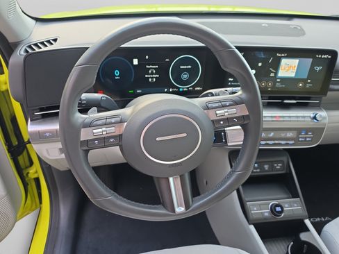 Used 2024 Hyundai Kona SEL FWD image 5