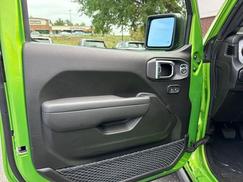 New 2025 Jeep Gladiator Willys image 10