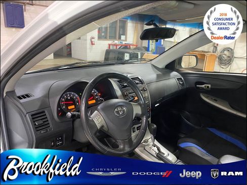 Used 2010 Toyota Corolla image 28
