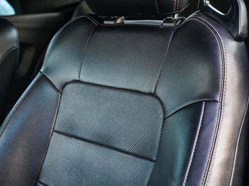 Used 2020 Ford Mustang Premium image 23