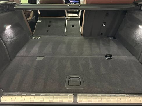 Certified 2025 BMW X5 xDrive50e w/ Premium Package image 33