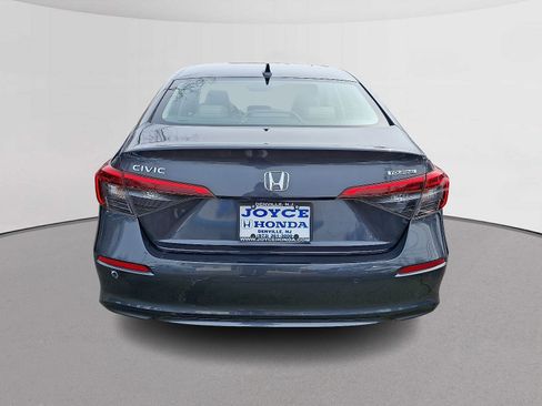 Used 2022 Honda Civic Touring image 9