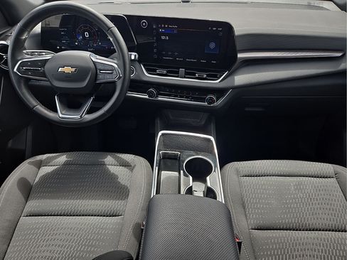 Used 2025 Chevrolet Equinox LT FWD image 7
