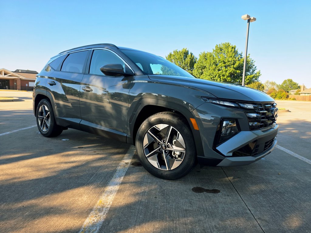 New 2026 Hyundai Tucson SEL FWD image 8