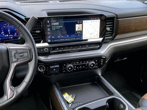 Certified 2025 Chevrolet Silverado 3500 High Country w/ High Country Premium Package image 6