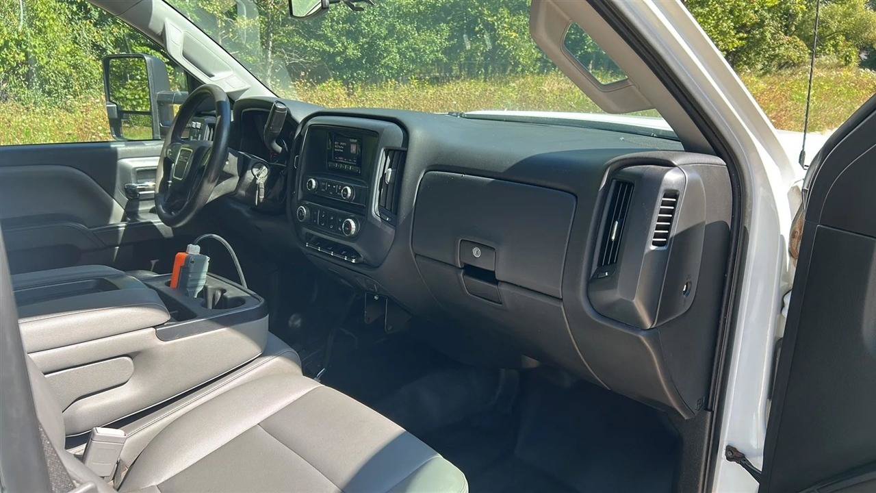 Used 2015 GMC Sierra 3500 4x4 Regular Cab w/ Sierra Convenience Package image 55
