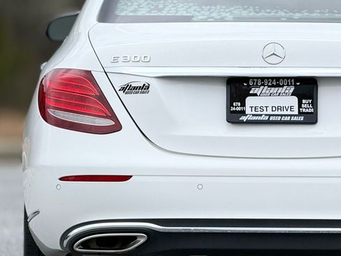 Used 2017 Mercedes-Benz E 300 image 15