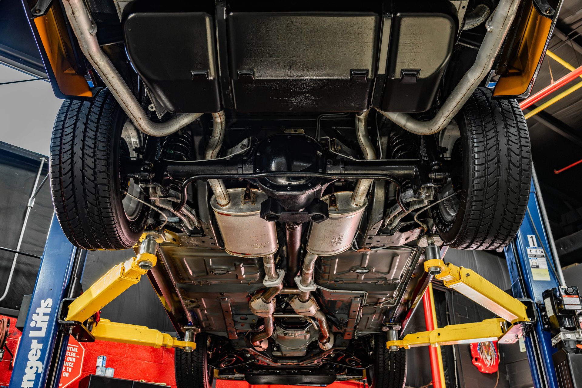 Used 1987 Ford Mustang GT RWD image 5