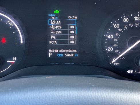 Used 2024 Toyota Sienna XSE AWD/4WD image 24