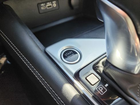 Used 2019 Nissan Altima 2.0 Platinum FWD image 9
