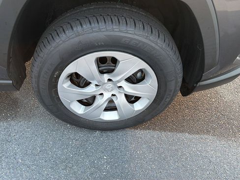 Certified 2024 Toyota RAV4 LE FWD image 38